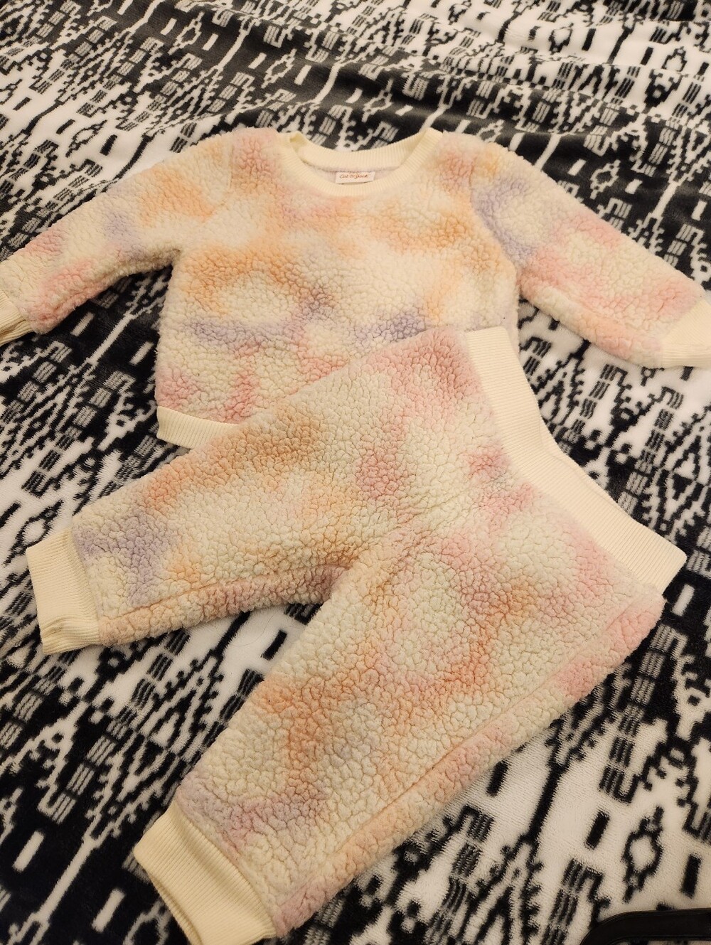 Cat & Jack Kids Cozy Sherpa Set in Pastel Tie-Dye, Size 3-6M